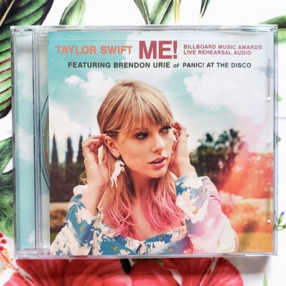Taylor Swift Me! Live version CD single exclusive